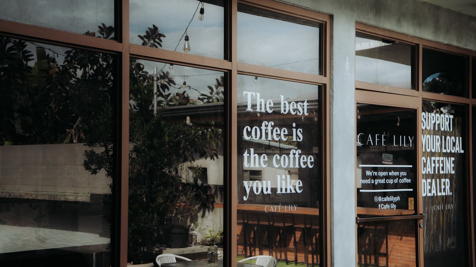 Meridian Coffee — shopfront, Kensington Market
